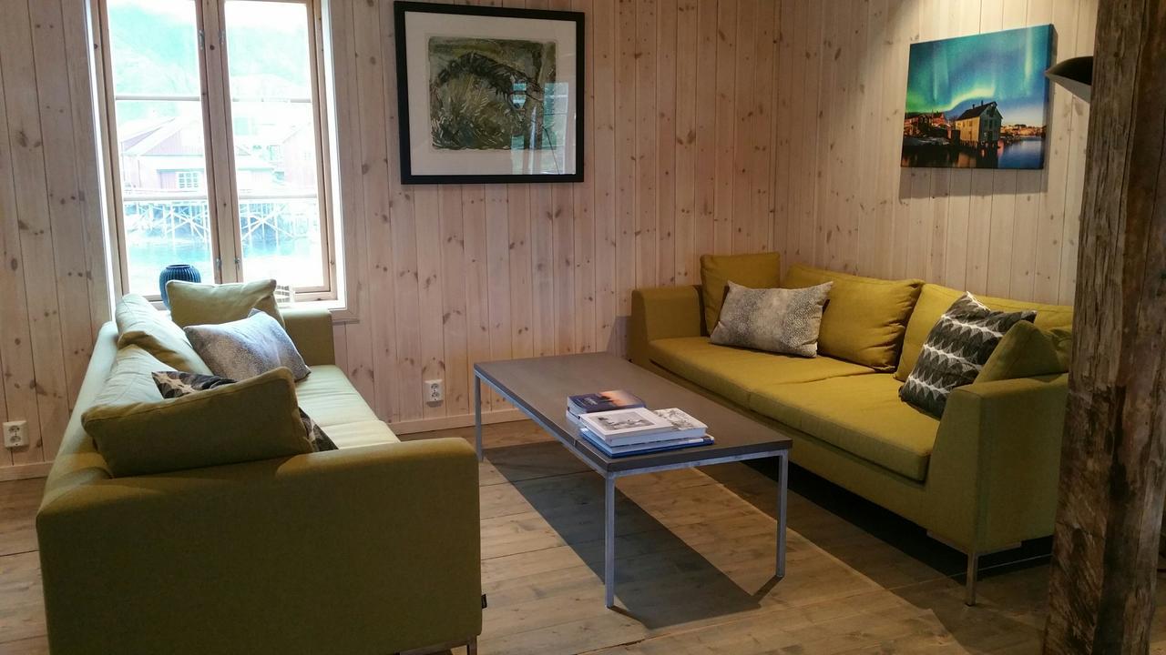 Lysvoldbrygga Bed & Breakfast Henningsvaer Bagian luar foto
