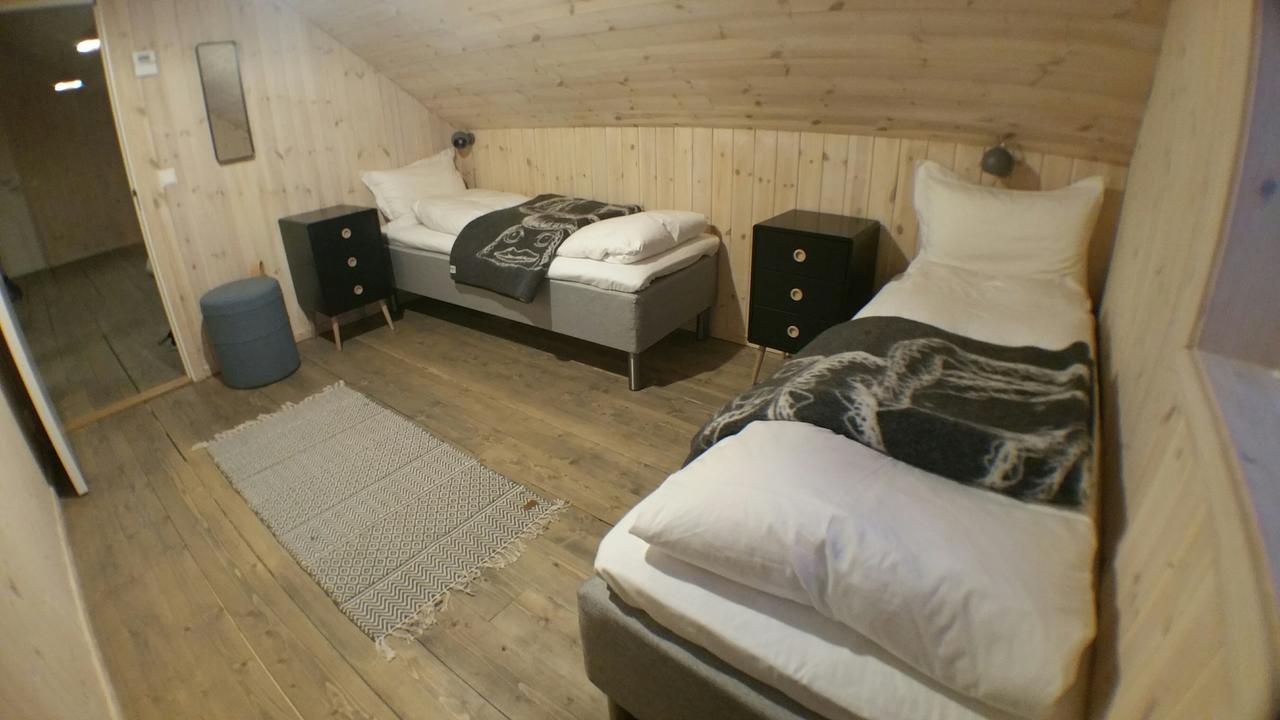 Lysvoldbrygga Bed & Breakfast Henningsvaer Bagian luar foto