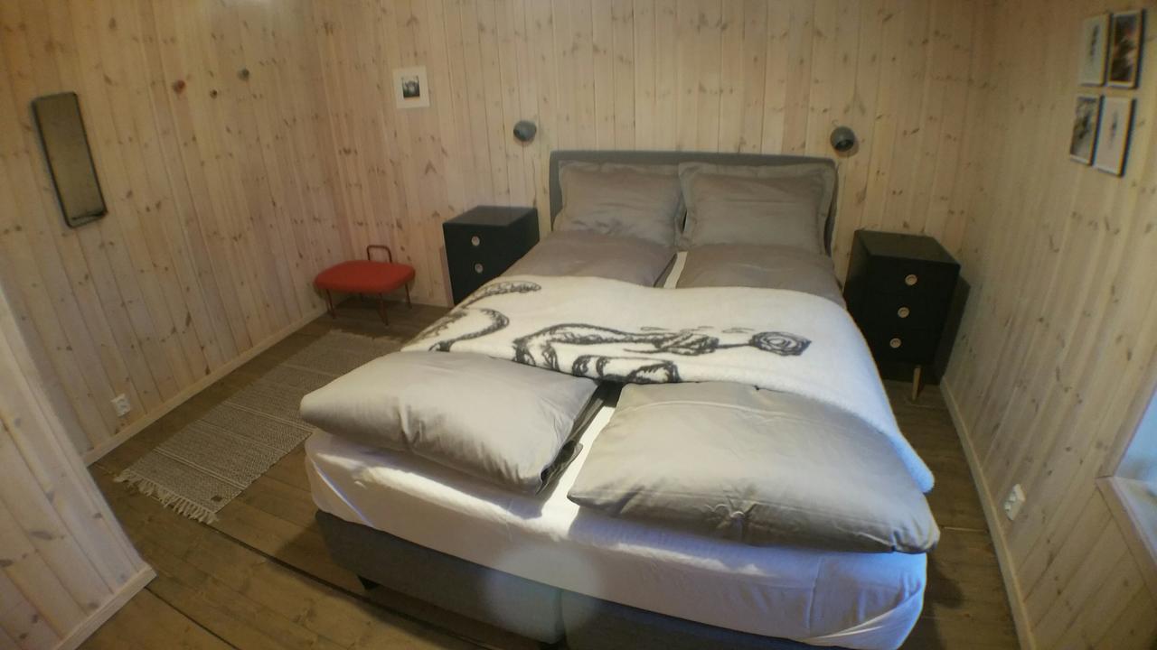 Lysvoldbrygga Bed & Breakfast Henningsvaer Bagian luar foto